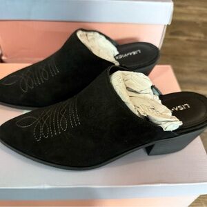 Lisa Vicky Black Women's Mules
